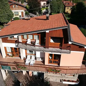Dei Laghi Bed & Breakfast
